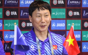 HLV Kim Sang-sik: "Thời tiết Iraq nóng quá, tôi chỉ muốn thắng trận và về Việt Nam càng sớm càng tốt"