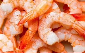 Mẹo luộc tôm ngon, dễ bóc vỏ
