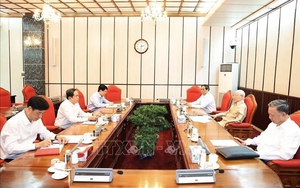 Tổng Bí thư Nguyễn Phú Trọng chủ trì cuộc họp lãnh đạo chủ chốt