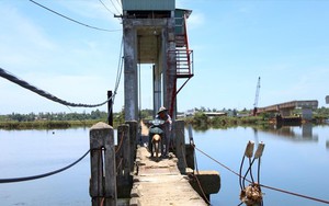 Rùng mình qua cầu 'vĩnh biệt'