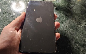 Đây có lẽ là chiếc iPhone bạn chưa từng thấy bao giờ trong đời