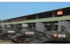 Dàn xe tăng T-54 của Quân đội Nhân dân Việt Nam thị uy sức mạnh sau cải tiến