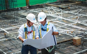 Nhà thầu xây dựng hàng đầu Việt Nam: 70% nhân sự bị xóa tên sau 4 năm, vốn chủ sở hữu "teo nhỏ"