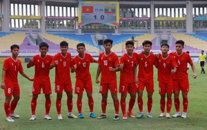 Thắng 5-1 Myanmar, tuyển Việt Nam giành vé vào bán kết với ngôi đầu bảng