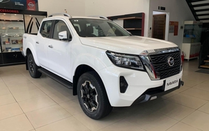 Nissan Navara dọn kho giảm giá tới 190 triệu tại đại lý: Bản ‘full’ còn 850 triệu, rẻ hơn Ranger Wildtrak cả trăm triệu đồng