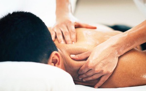 Người đàn ông Hà Nội đột quỵ sau khi mát xa tại nhà: Bác sĩ cảnh báo sai lầm cực nguy hiểm