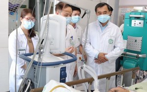 Hai nạn nhân cháy nhà trọ Trung Kính xuất viện, người còn lại tiên lượng nặng