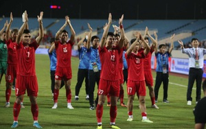 Sau chiến thắng siêu nghẹt thở, tuyển Việt Nam sẽ đi tiếp trong trường hợp nào?