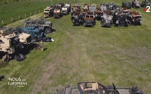 Nghĩa địa hàng trăm xe thiết giáp Mỹ phơi xác ở chiến trường