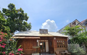 Đưa con ra quán cà phê chơi, nữ giáo viên bị tấm bê tông rơi đè tử vong