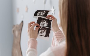 Biết nhân tình của chồng có thai, vợ bình tĩnh làm 1 việc khiến ai cũng nể, giúp chồng "thoát bẫy"