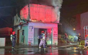 Sét đánh cháy nhà 2 tầng ở Thái Nguyên