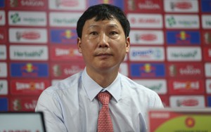 HLV Kim Sang-sik đưa đội tuyển Việt Nam lọt top 7 thế giới trên BXH đặc biệt