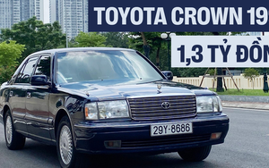 Rao Toyota Crown 27 năm tuổi biển 'phát lộc' giá 1,3 tỷ, chủ xe chia sẻ: 'Chạy 400.000km vẫn bền, chỉ bán cho người thực sự đam mê'