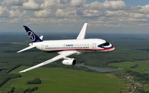 Máy bay Sukhoi Superjet 100 của Nga rơi gần Moskva