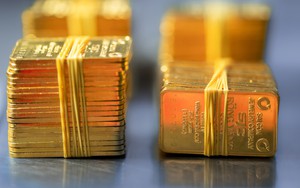 Sau thời gian dài "bất động", giá vàng miếng đột ngột tăng cực mạnh