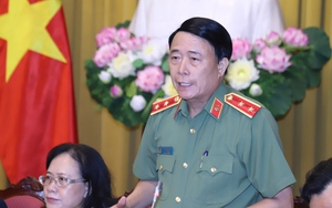 Trung tướng Lê Quốc Hùng: Trừ điểm giấy phép lái xe sẽ tự động, kết nối liên thông