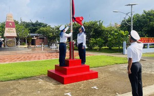 Xúc động hình ảnh treo cờ rủ tưởng nhớ Tổng Bí thư Nguyễn Phú Trọng ở quần đảo Trường Sa