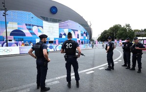 Sân bay ở Pháp bị đe doạ đánh bom trước lễ khai mạc Olympic, an ninh đặt trong tình trạng báo động