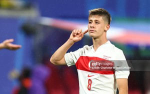 Đưa Thổ Nhĩ Kỳ vào tứ kết, ngôi sao 19 tuổi san bằng kỷ lục của Ronaldo và Rooney tại Euro