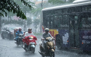 Thời tiết hôm nay 30/7: Bắc Bộ có mưa dông lớn