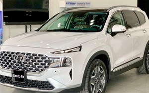 Đại lý xả kho để đón bản mới, khách mua Hyundai SantaFe tiết kiệm thêm gần 60 triệu đồng