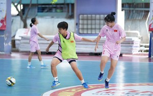 Futsal nữ Việt Nam giao hữu với đội tuyển mạnh nhất châu Á