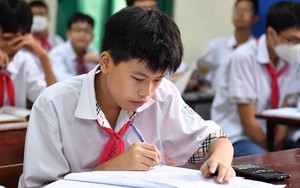 Con thi đỗ lớp 10, phụ huynh Hà Nội vẫn "đau đầu" trước một vấn đề quan trọng: Chọn sai có thể thay đổi cả tương lai