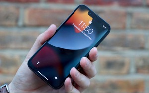 iPhone nhỏ gọn nhưng mạnh ngang 13 Pro Max giảm giá lớn tháng 8, hàng “siêu lướt” chỉ còn 7 triệu đồng
