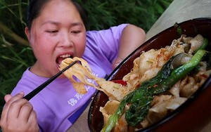 'Thánh mukbang' 33 tuổi trông già như 60 sau 3 năm ăn thùng uống vại