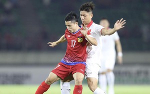 Tân HLV tuyển Lào "tuyệt vọng", than trời trước khi đấu Việt Nam, Indonesia tại AFF Cup