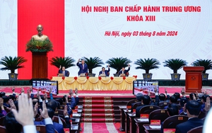 Ban Chấp hành Trung ương Đảng xem xét về công tác cán bộ