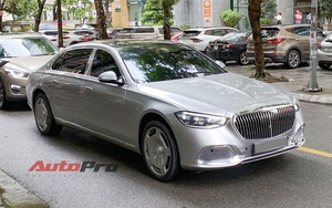 Mercedes-Maybach S 580 hàng hiếm lăn bánh trên phố Hà Nội: Giá khoảng 17 tỷ, màu độc, không bán chính hãng