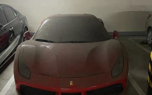 Siêu xe Ferrari 488 nằm phủ bụi trong hầm chung cư ở Hà Nội