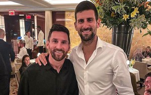 Tinh hoa hội tụ: Messi vô tình gặp Novak Djokovic khi đi ăn, xin lời khuyên chơi quần vợt nhưng bị từ chối thẳng thừng vì 1 lý do