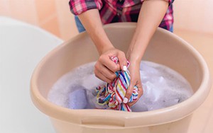 Quần áo mới mua có nhất thiết phải giặt trước khi mặc?