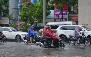 Cảnh báo hơn 75 tuyến phố ở Hà Nội có thể ngập trong 3 giờ tới