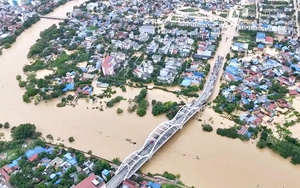 Số người chết và mất tích vì bão lũ và sạt lở đất tăng lên 104 người