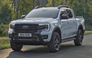 Ford Ranger PHEV ra mắt: Động cơ 275 mã lực mạnh hơn Raptor, chạy 45km không cần xăng, tiện nghi như Everest