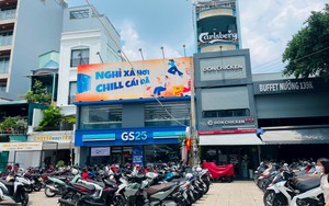 GS25 học Circle K nhưng chơi lớn chưa từng có: Xây cửa hàng quy mô 400m2, có 20 bàn ăn kèm lò vi sóng, "đông kín" sinh viên đến đọc sách