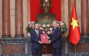 Tổng Bí thư, Chủ tịch nước trao quyết định bổ nhiệm Đại sứ Việt Nam tại Lào