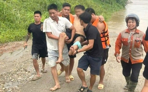 Nạn nhân kể gì về giây phút sinh tử rơi xuống sông Hồng trong vụ sập cầu Phong Châu?