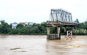 Nguyên nhân vụ sập cầu Phong Châu ở Phú Thọ