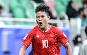 Thái Lan 'quên' ngôi sao J.League, HLV Kim Sang-sik cất tiền đạo triệu USD