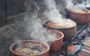 Hàng triệu đồng một niêu cá kho, khách vẫn ùn ùn chốt đơn