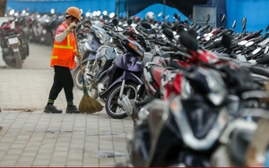 Mức phạt cao nhất lỗi đậu xe trên vỉa hè