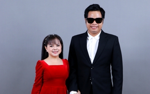 Chuyện tình của nữ ca sĩ tí hon với chồng kém 14 tuổi: “Đông ga lăng, giúp được tôi nhiều thứ”