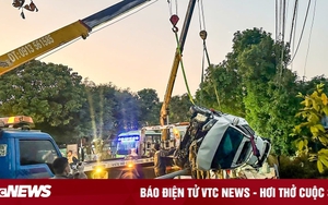 Giây phút giành lại sự sống cho bé gái trong vụ ô tô lao xuống mương ở Nam Định