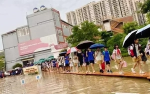 Sở GD&ĐT Hà Nội nói gì khi không cho học sinh nghỉ học sớm?