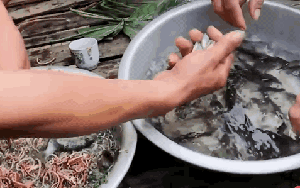 5 món Việt khiến khách Tây sợ "xanh mặt", dân sành ăn lại coi là đặc sản quý